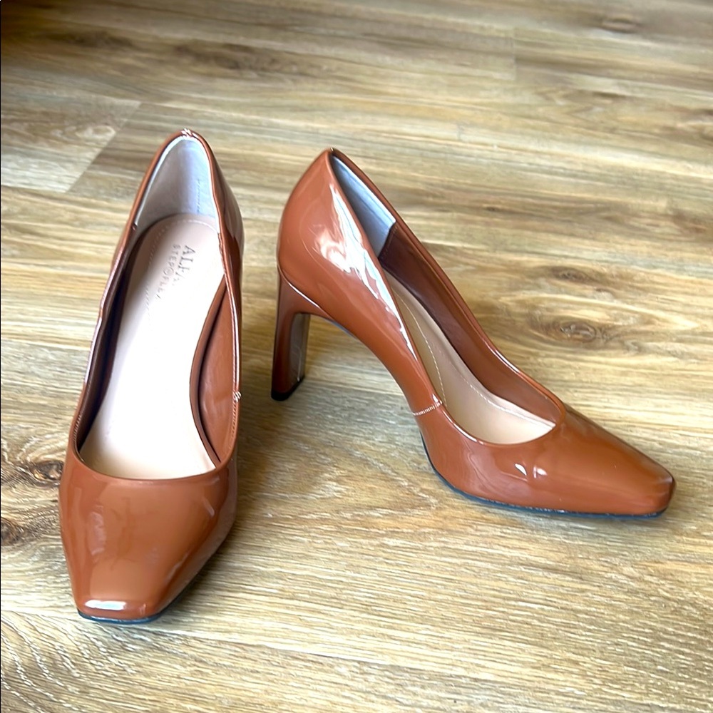 Alfani Women's Classic Pumps- Size 7